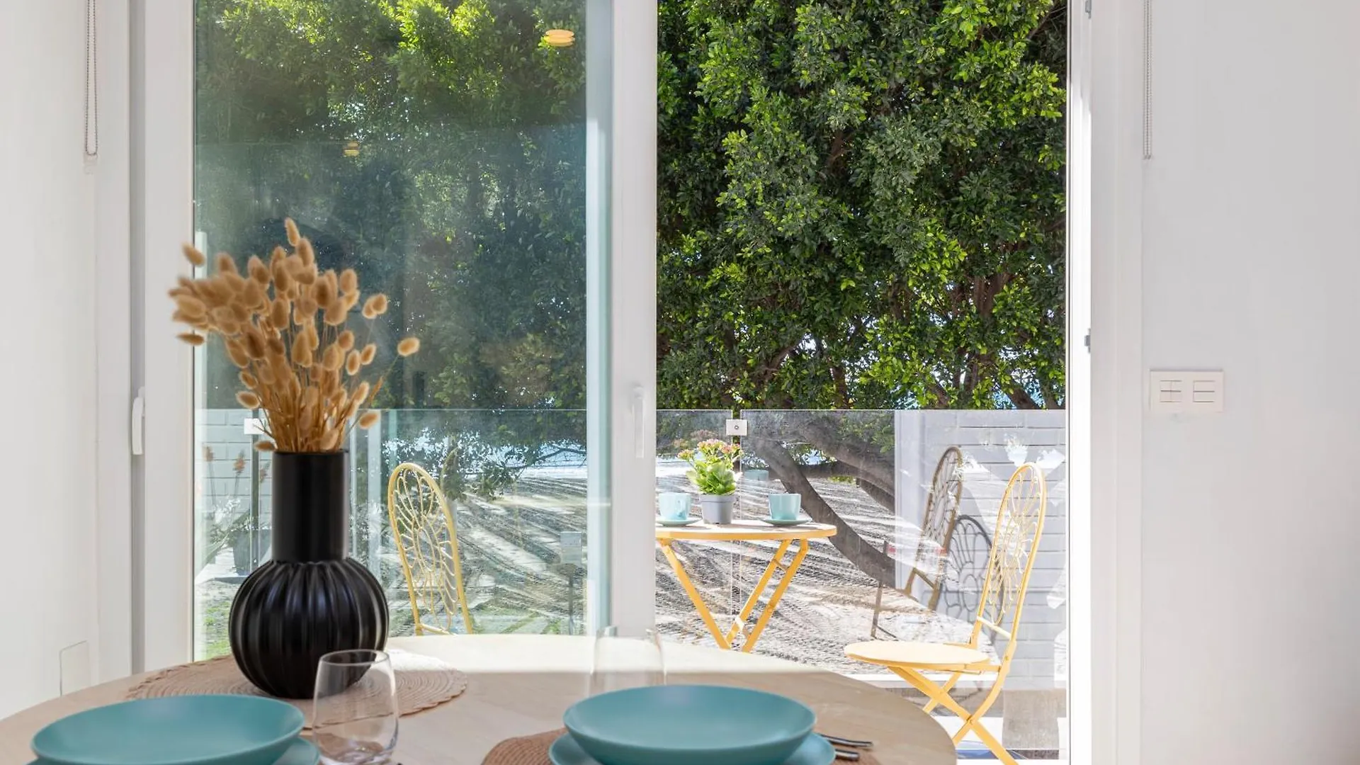 Apartamento First Line, Sea Views, Verde Y Mar By Mellow Málaga